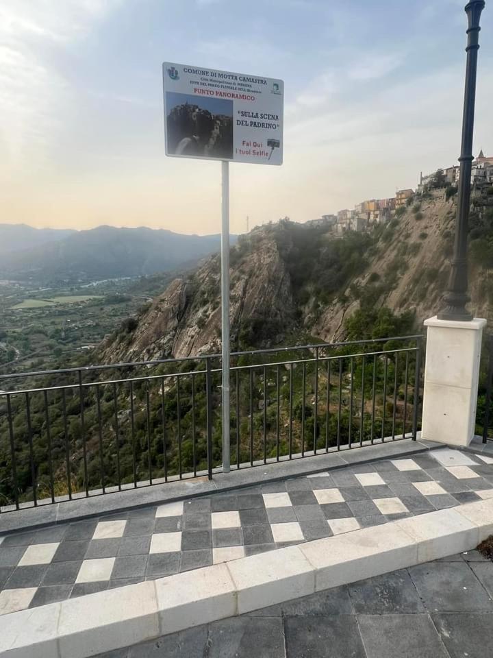Casa Belvedere Motta Camastra Gole Alcantara ภายนอก รูปภาพ