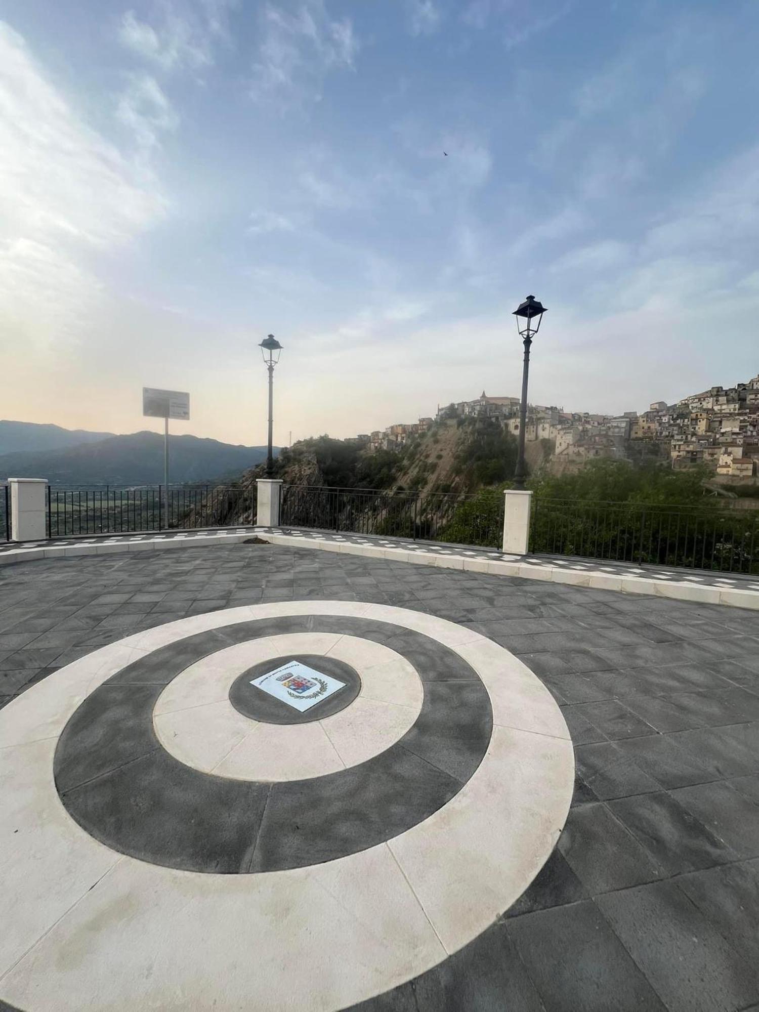 Casa Belvedere Motta Camastra Gole Alcantara ภายนอก รูปภาพ